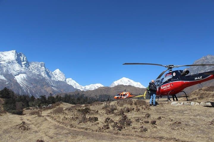 Everest Helicopter Tour with Kalapatthar Landing