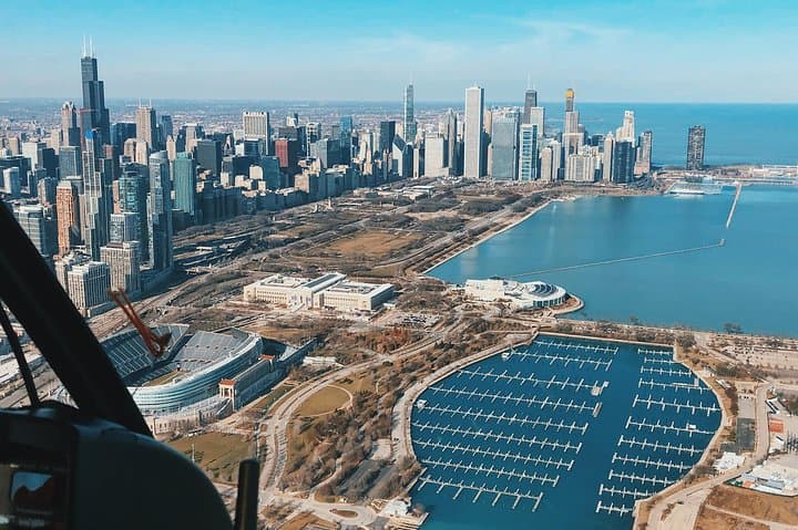 Private 45-Minute Chicago Skyline Helicopter Tour