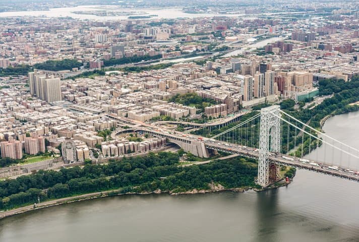 George Washington Bridge is the world's most heavily trafficked bridge.