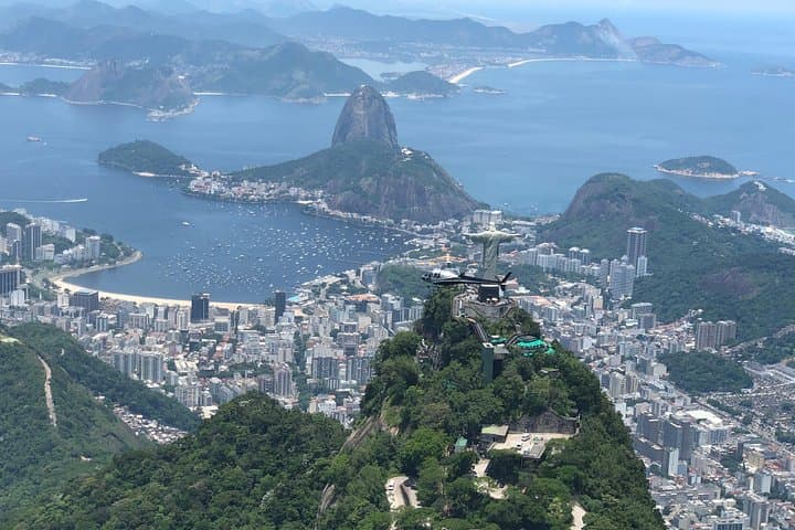Samba Helicopter Tour: Private Flight - 4 people