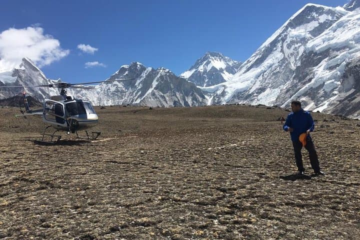 Private Landing at Everest Base Camp Kalapathar by Helicopter