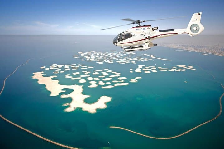 Dubai Helicopter Small-Group Sightseeing Flight with Pickup