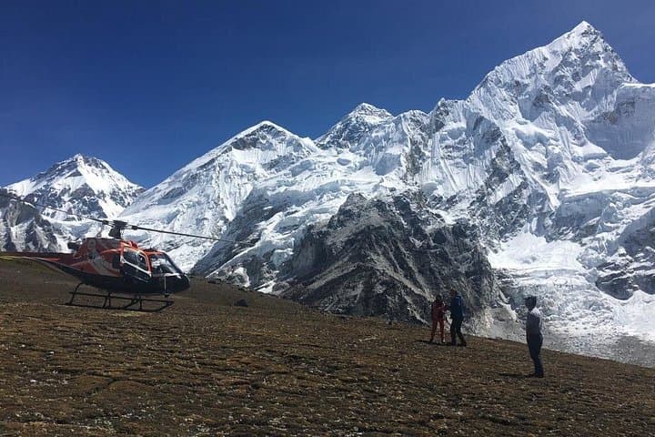 Everest helicopter tour with landing flight