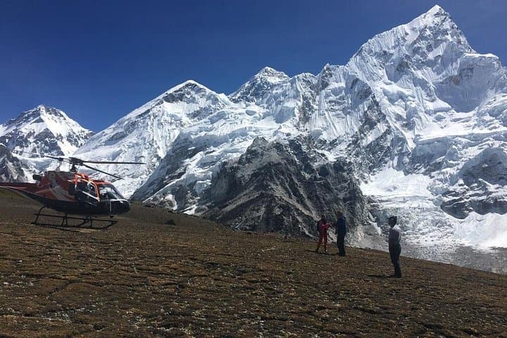 Everest helicopter tour
