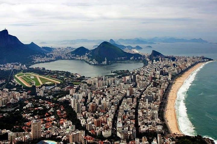 Private 45 min Helicopter Tour in Rio de Janeiro for 3 people