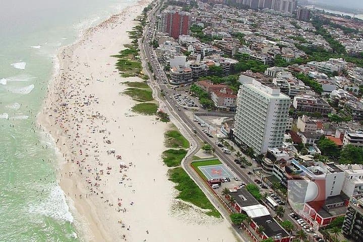 Private 45 min Helicopter Tour in Rio de Janeiro for 3 people