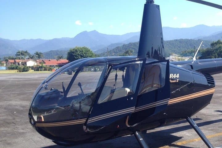 Private 45 min Helicopter Tour in Rio de Janeiro for 3 people
