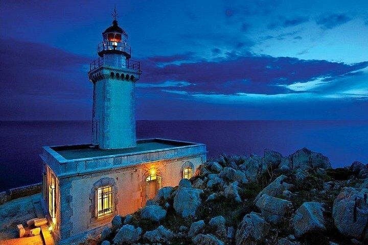 Cape Town Private 3-Days Helicopter Ride&Cape Point&Wine testing