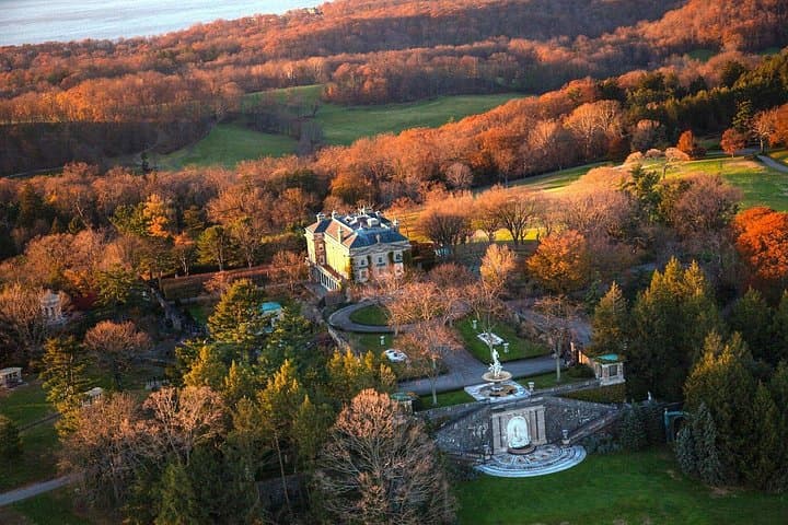 Private Hudson Valley Fall Foliage Helicopter Charter from Manhattan