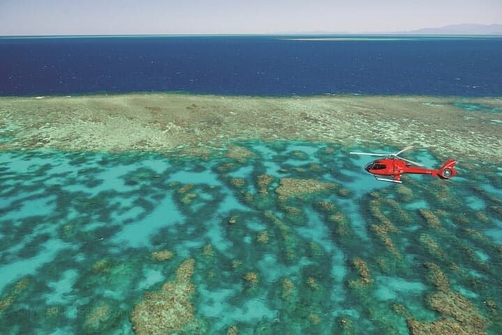 Great Barrier Reef 30-Minute Scenic Helicopter Tour from Cairns