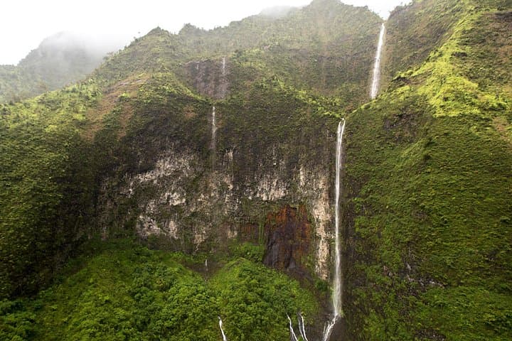 Kauai' Exclusive Helicopter Tour: JURASSIC CANYON LANDING