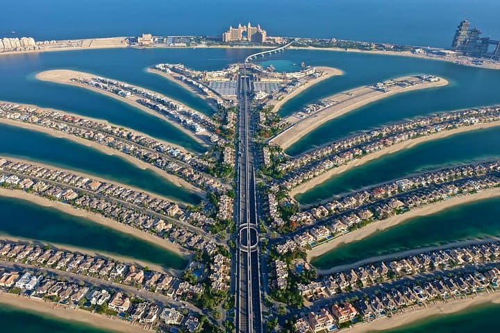 12 mins Helicopter Tour & The View at The Palm Observatory Deck