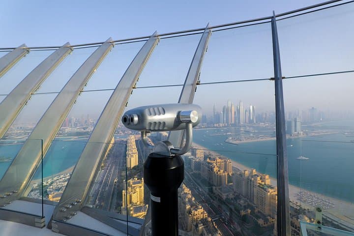 12 mins Helicopter Tour & The View at The Palm Observatory Deck