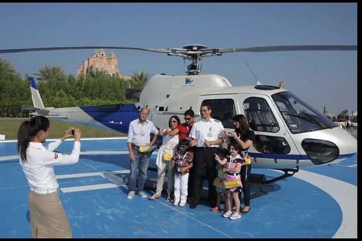12 minute Helicopter Tour of Dubai with Private Two Way Transfer