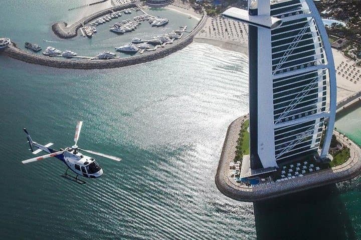 12 minute Helicopter Tour of Dubai with Private Two Way Transfer