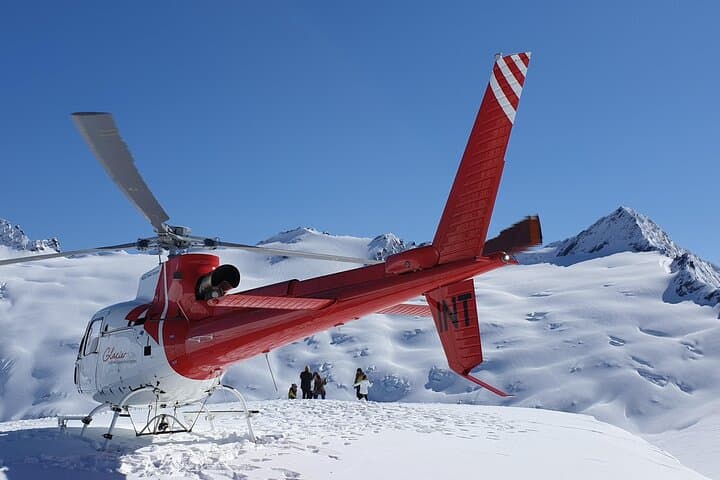 Lord of the Rings and Glacier Helicopter Tour