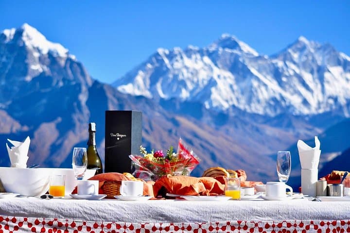 Breakfast at Hotel Everest View