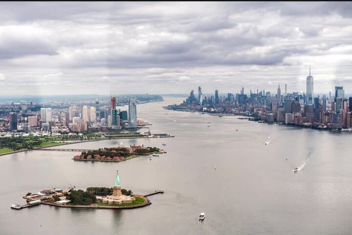 The Empire Helicopter Tour of New York