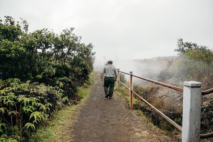 Day Trip from Oahu to Hilo: Active Volcanoes & Helicopter Tour