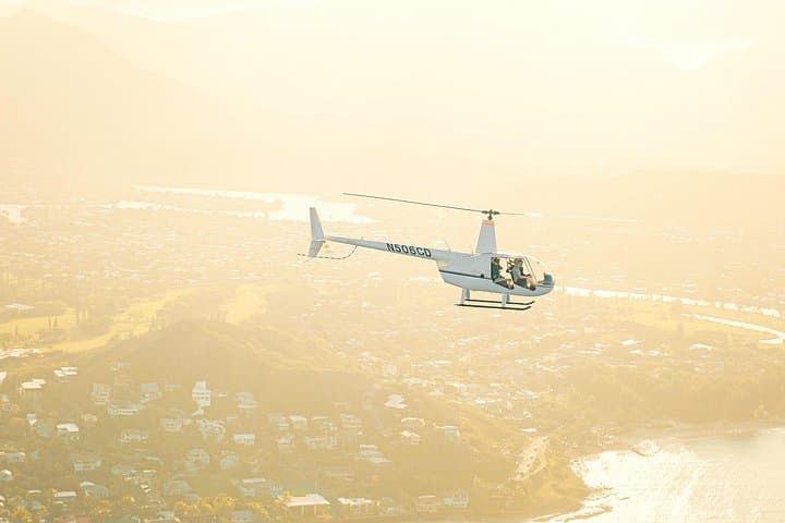 Private 60 Minutes Helicopter Tour in Honolulu