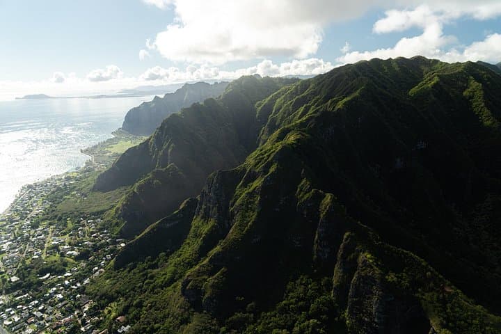Private 60 Minutes Helicopter Tour in Honolulu