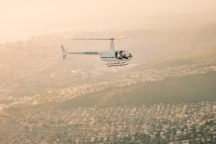 Private 60 Minutes Helicopter Tour in Honolulu