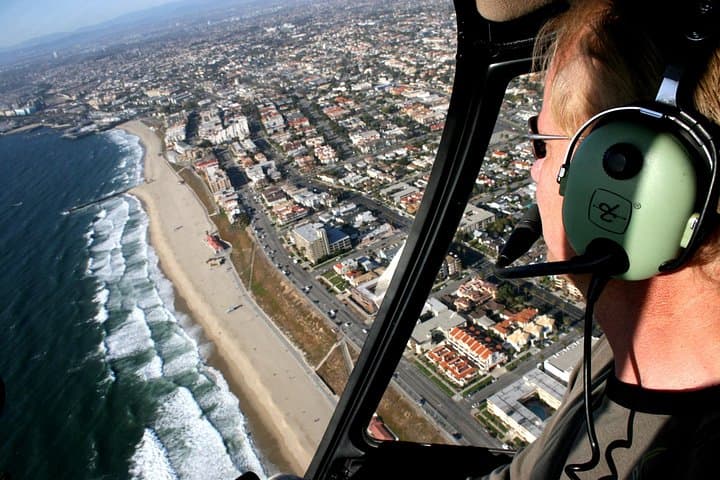 Hyper Helicopter Tour in Los Angeles Taking Off from Beach City60