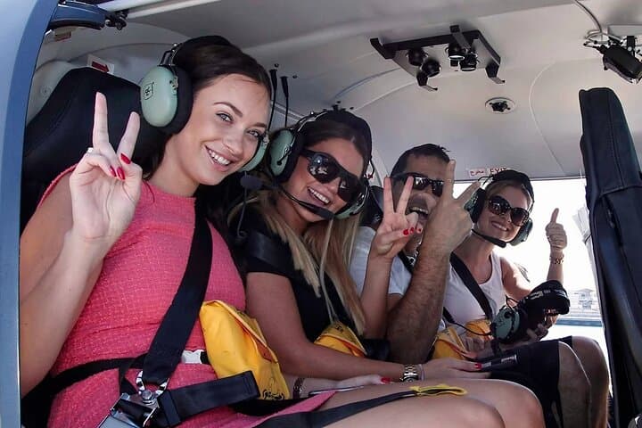 Dubai Helicopter 12-Minute Scenic Flight with Transfer Option