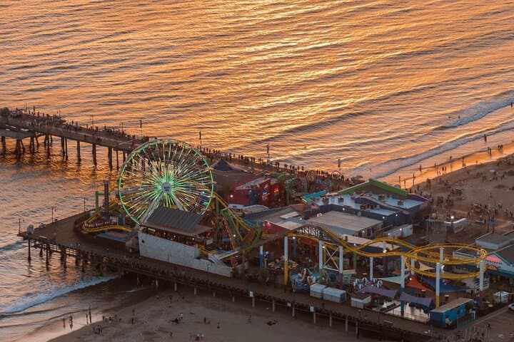 Ultimate Tour of Los Angeles by Helicopter