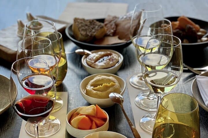 Winery Lunch by Helicopter to Levantine Hill in Yarra Valley