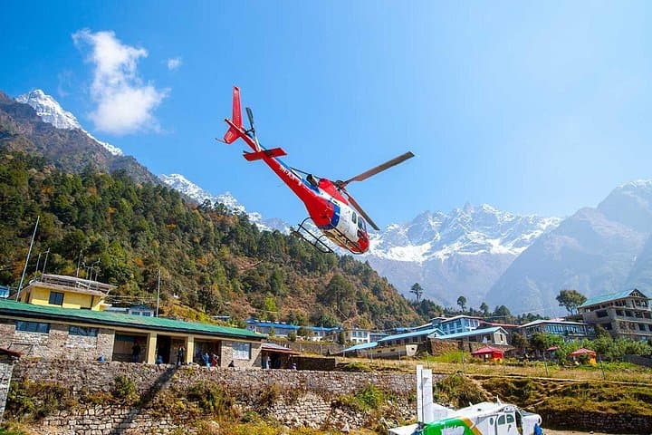 Everest Base Camp Landing by Helicopter at kalapathar View Point