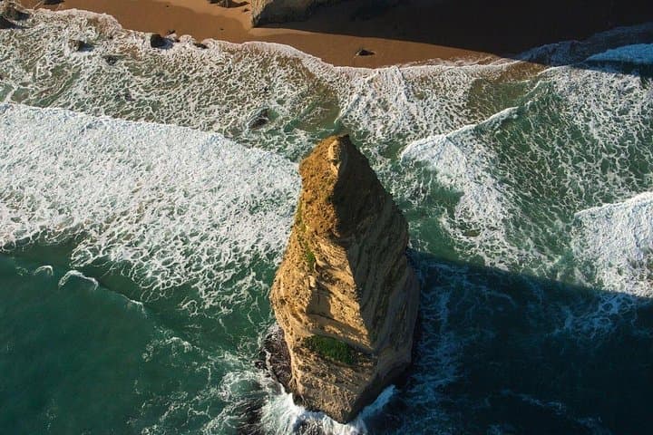 Private VIP Helicopter Ride from Melbourne to the 12 Apostles & Great Ocean Road
