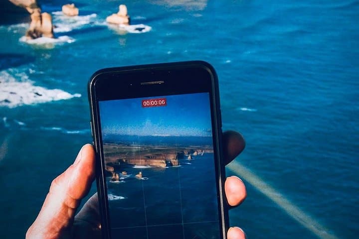 Private VIP Helicopter Ride from Melbourne to the 12 Apostles & Great Ocean Road