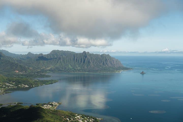 18 Minutes Shared Helicopter Tour in Honolulu