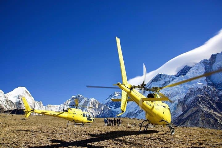 Everest Scenic Helicopter Flight With Multiple Landing