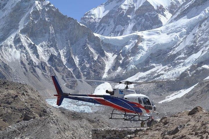 Private Helicopter Tour to Everest base Camp Kalapatthar Landing
