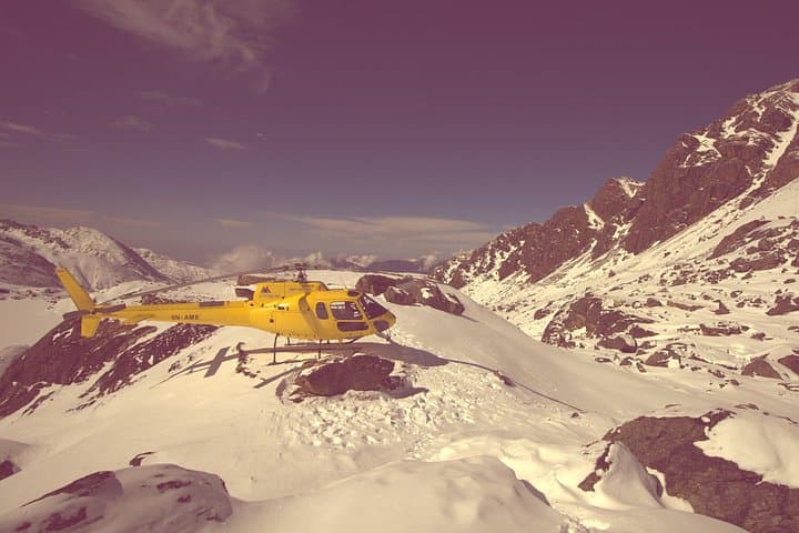 Everest Helicopter Tour 2026/27: Price, Landing & Guide