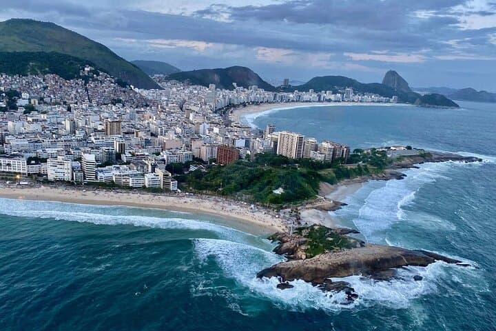 Private Helicopter Tour in Rio de Janeiro -DOORS OFF - 3 people
