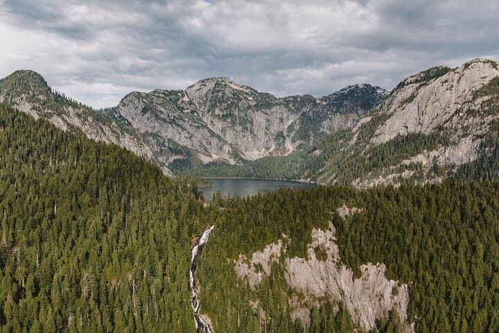 Coast Mountain Landing Helicopter Tours (Depart SKY Hangar)