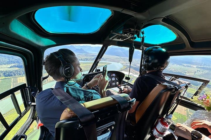Coast Mountain Landing Helicopter Tours (Depart SKY Hangar)