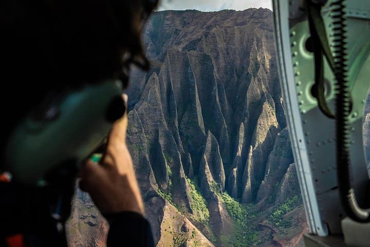 60-Minute Doors-Off MD500 KAUAI HELICOPTER ADVENTURE