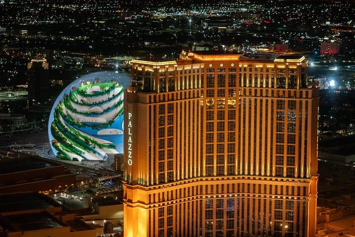 Las Vegas Strip Highlights by Helicopter at Night