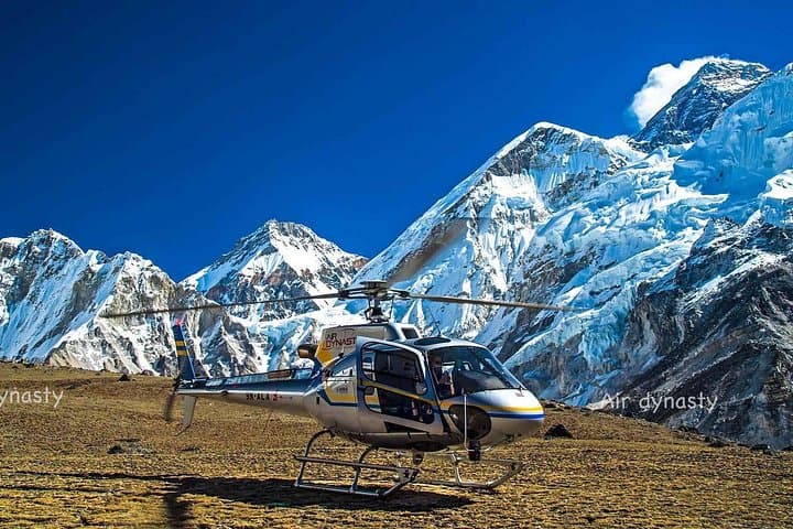 Everest Base Camp Landing by Helicopter at kalapathar View Point