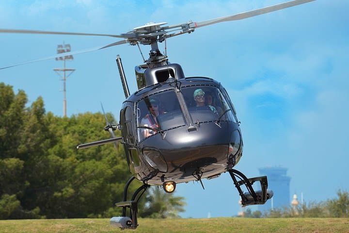 12 minute Helicopter Tour of Dubai with Private Two Way Transfer