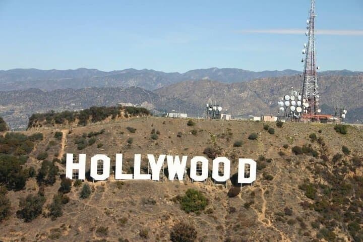 Romantic Malibu Mountaintop Landing Helicopter Tour from Burbank