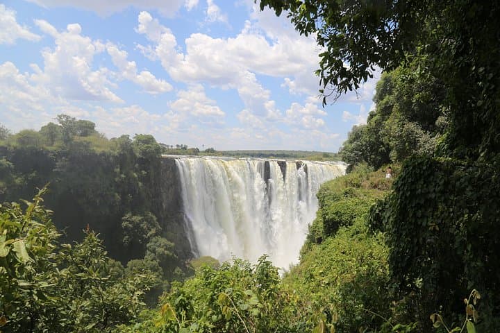 Victoria Falls Private Tour with Lunch and Helicopter Flight