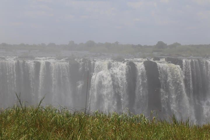 Victoria Falls Private Tour with Lunch and Helicopter Flight