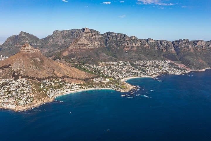 Cape Town City Center Helicopter Tour with Champagne