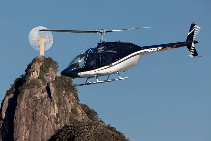 Private Helicopter Tour in Rio de Janeiro -DOORS OFF - 3 people