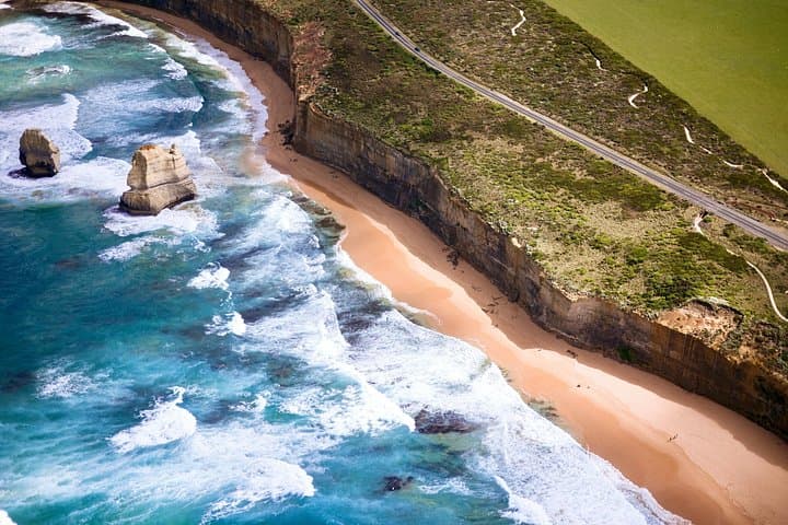 Private VIP Helicopter Ride from Melbourne to the 12 Apostles & Great Ocean Road